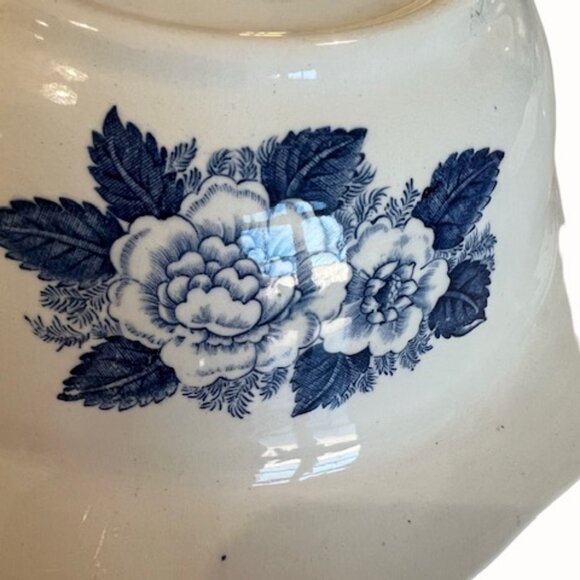Vintage Lochs of Scotland Blue and White Covered Vegetable Bowl Tureen Wedgewood - Picture 4 of 12